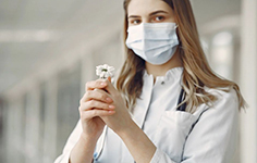 多年的痤瘡疤痕能否去掉